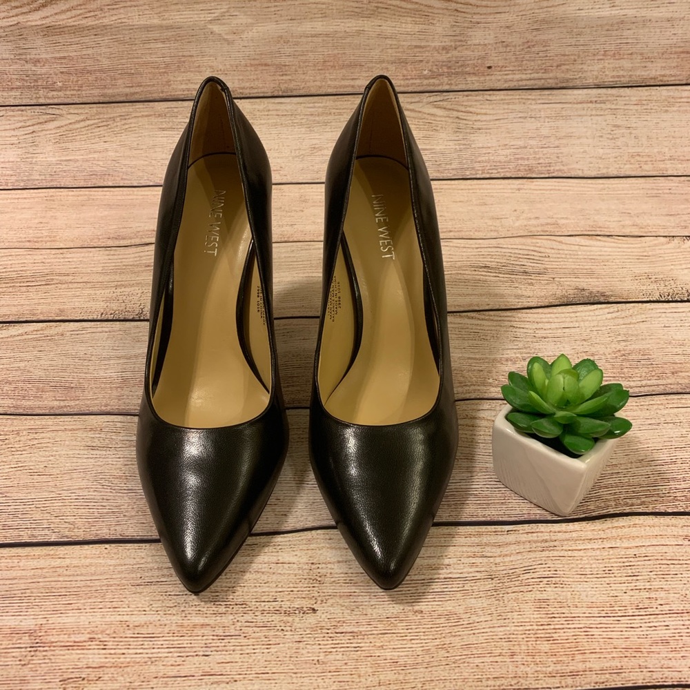Nine West Pointed Toe Heel